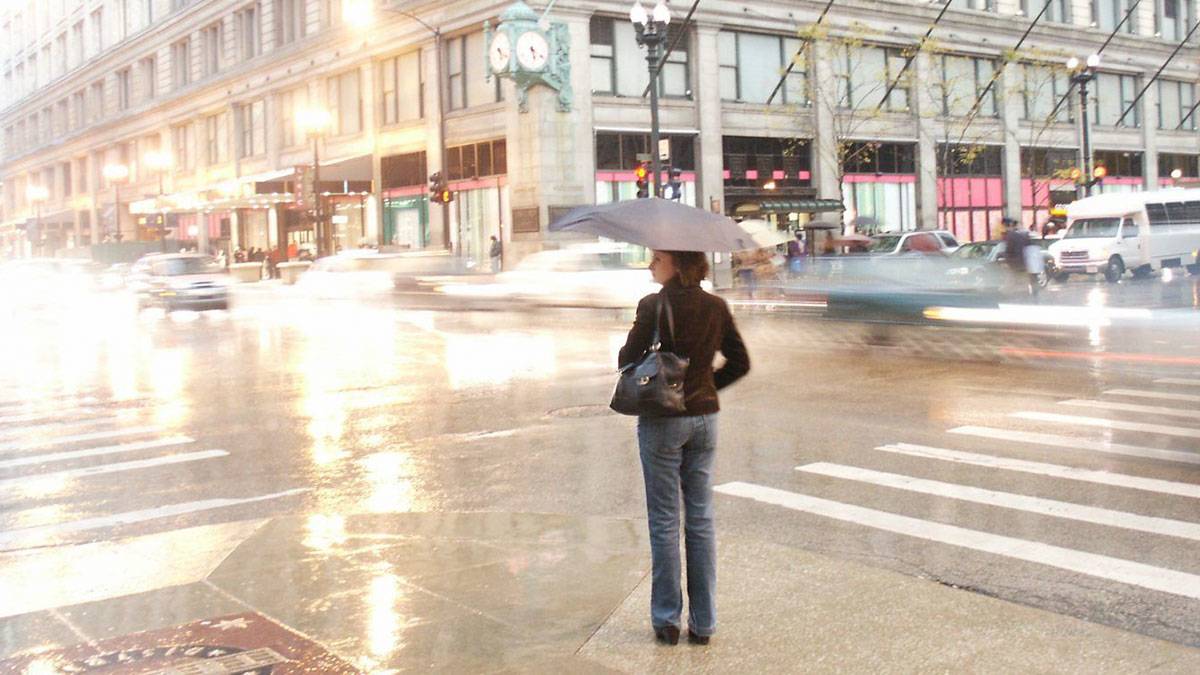 chicago street in the pouring rain